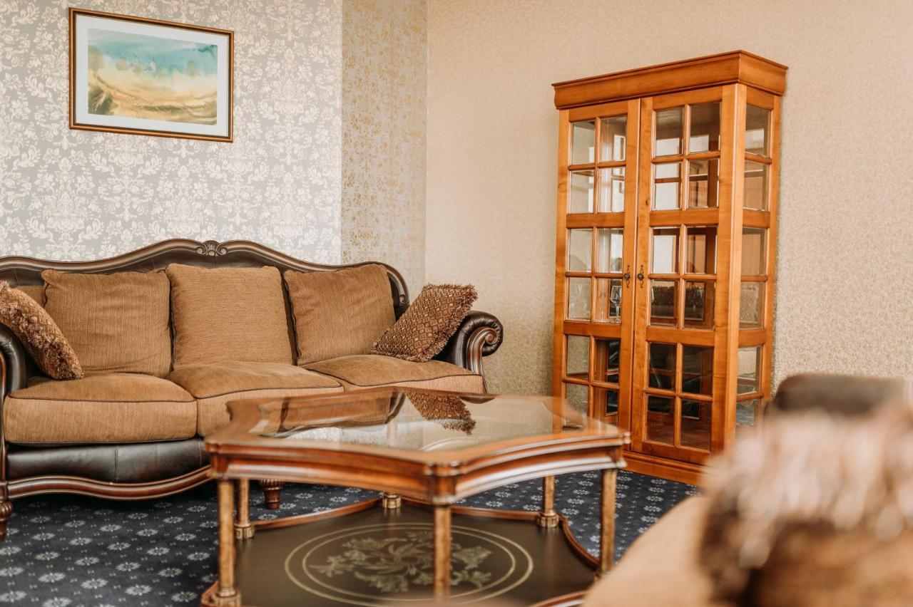 Hotel Coandi アラド エクステリア 写真