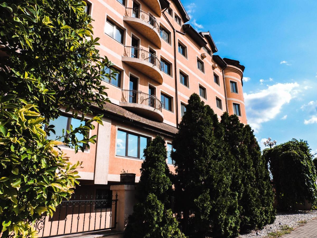 Hotel Coandi アラド エクステリア 写真
